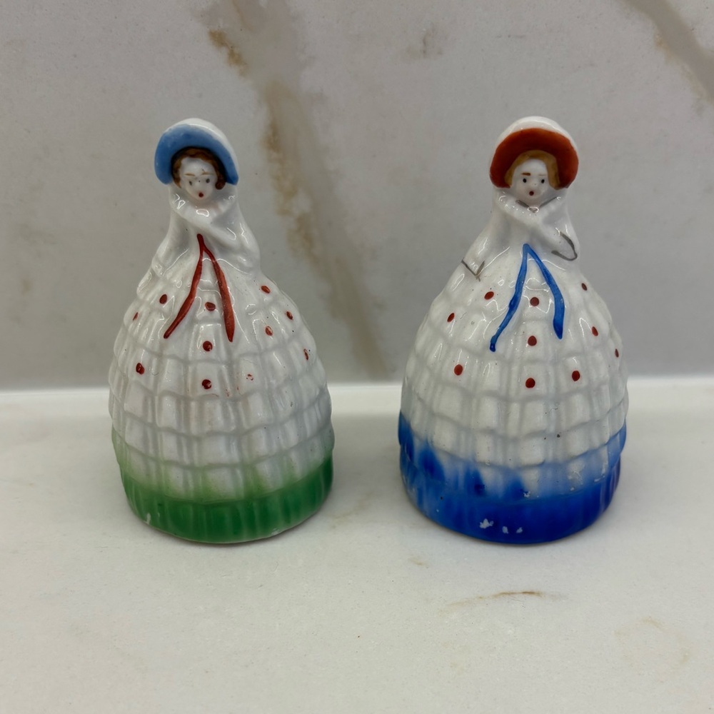 Vintage Southern Belles Victorian Ladies Bonnets Salt and Pepper Shakers Japan